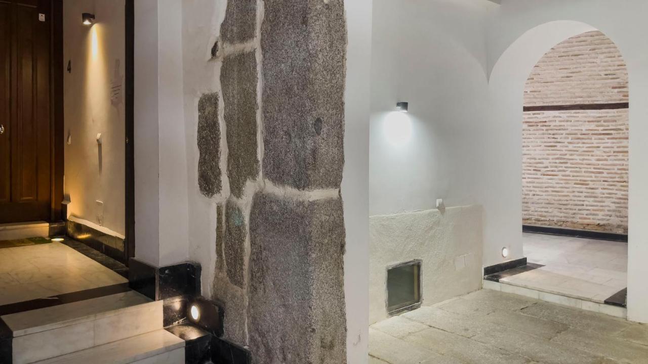 El Patio Del Regidor - Apartamentos Aloha Toledo Kültér fotó