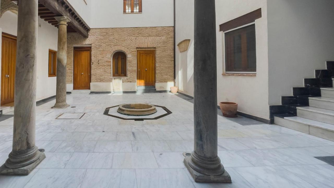 El Patio Del Regidor - Apartamentos Aloha Toledo Kültér fotó